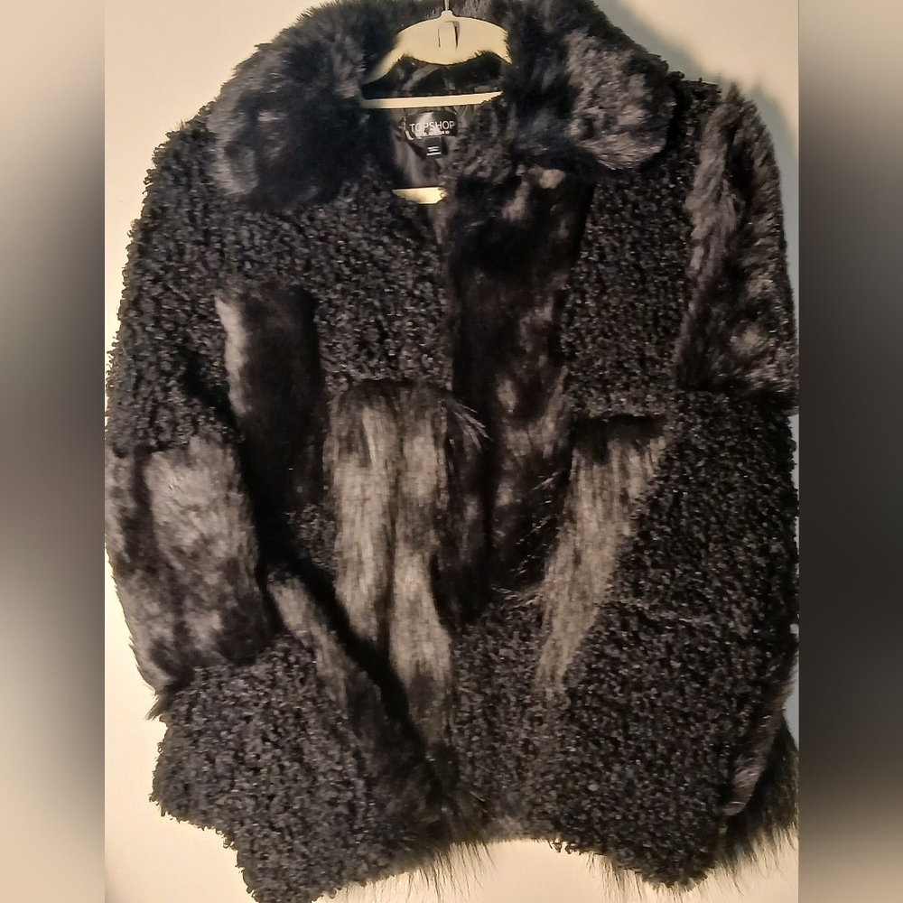 TOPSHOP UK Black Faux Fur; lined jacket. Size S in Excellent Preowned Condition.